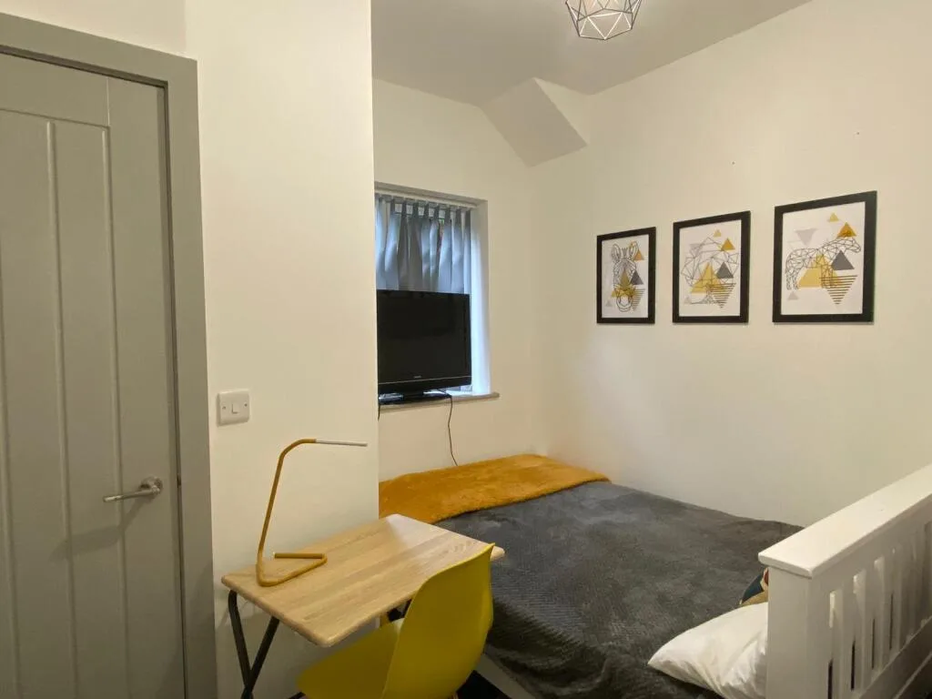 5 bedroom house for rent