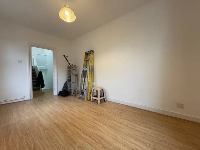 1 bedroom maisonette for rent