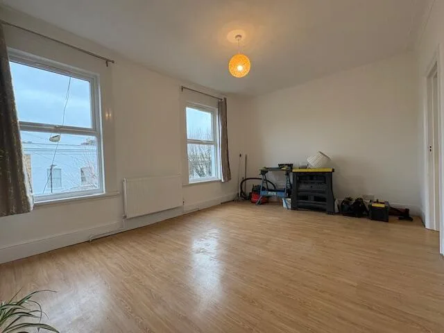 1 bedroom maisonette for rent
