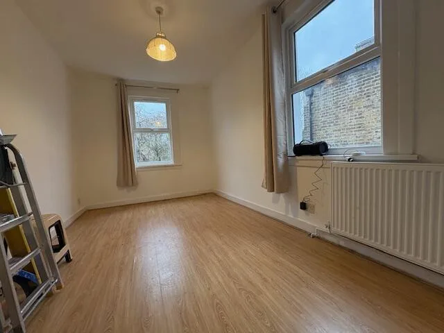 1 bedroom maisonette for rent