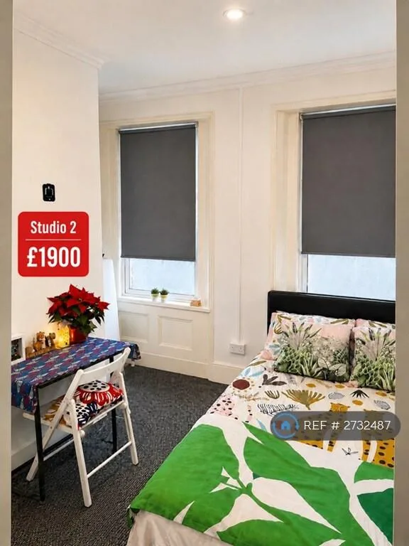 Studio flat for rent