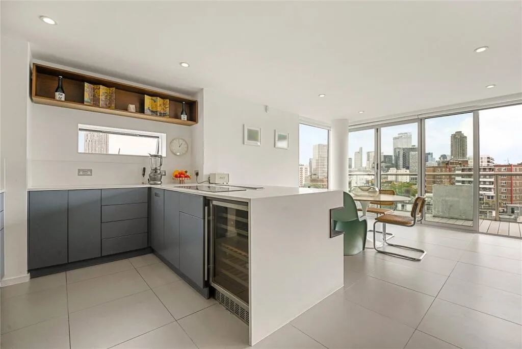 3 bedroom penthouse for rent