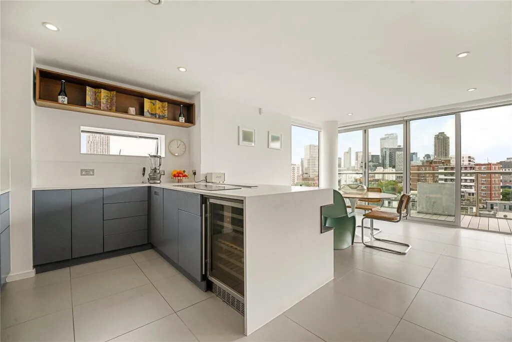 3 bedroom penthouse for rent