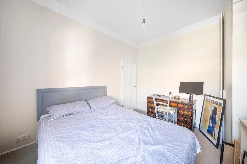 2 bedroom end of terrace house for rent