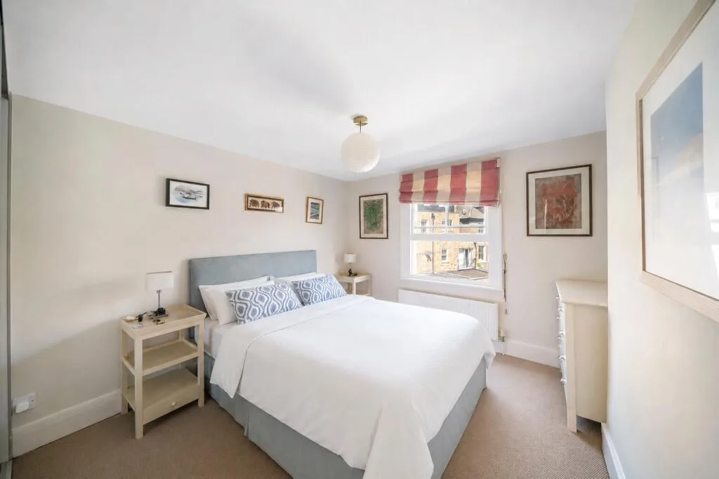 2 bedroom end of terrace house for rent