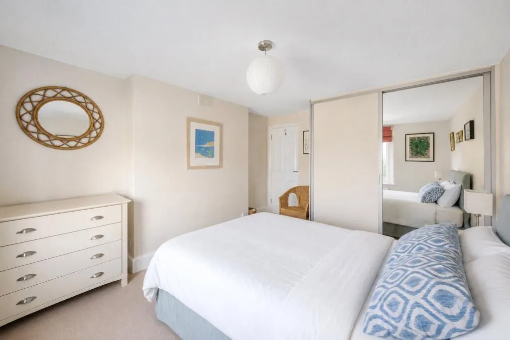 2 bedroom end of terrace house for rent