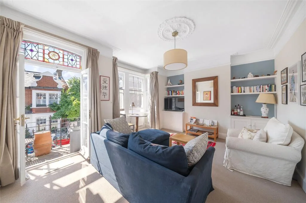 2 bedroom end of terrace house for rent