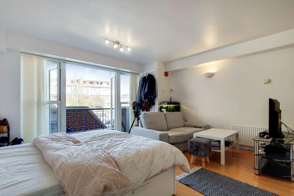 Studio flat for rent