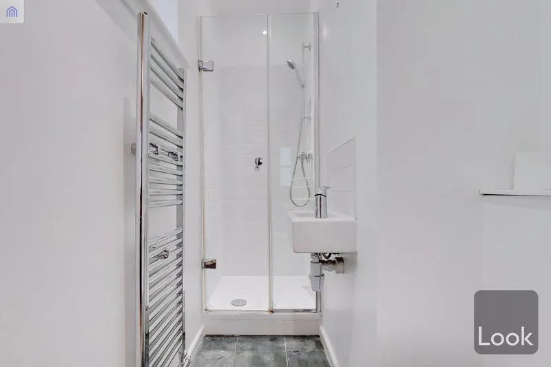 2 bedroom detached house for rent