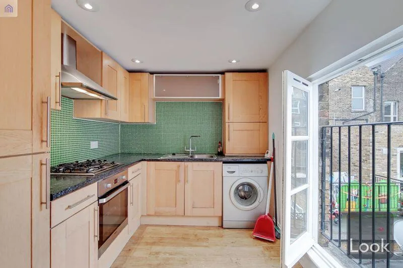 2 bedroom detached house for rent