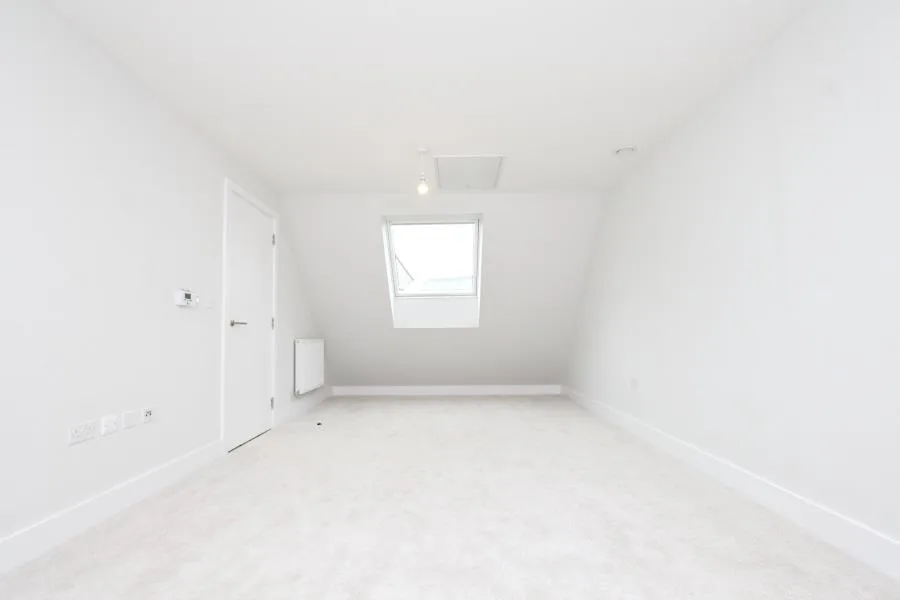 4 bedroom semi-detached house for rent