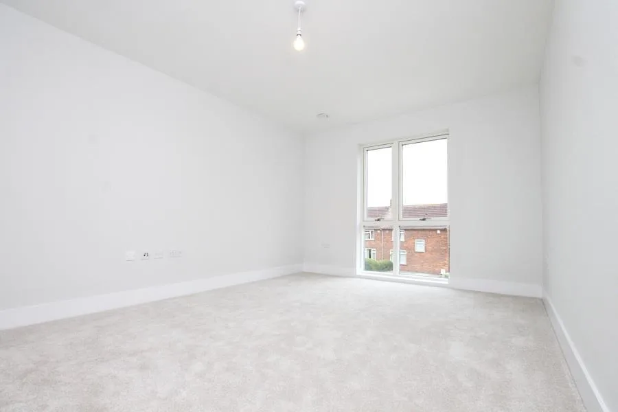 4 bedroom semi-detached house for rent