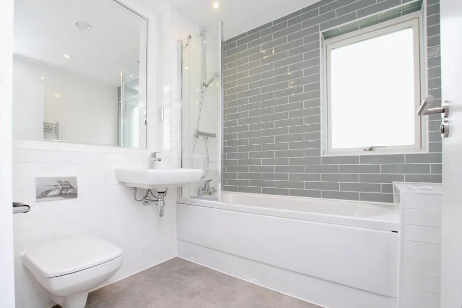 4 bedroom semi-detached house for rent