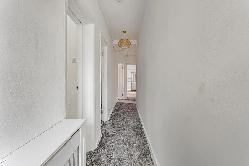 2 bedroom maisonette for rent