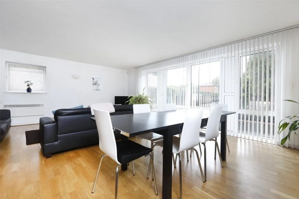 3 bedroom apartment for rent