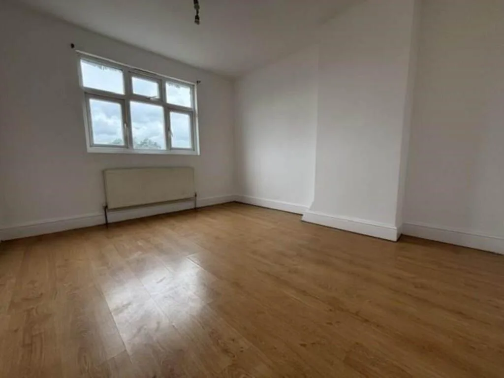 5 bedroom terraced house for rent