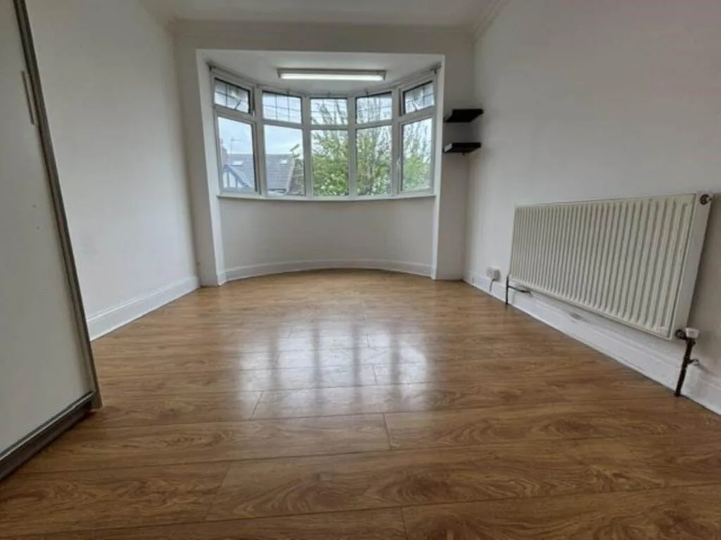 5 bedroom terraced house for rent