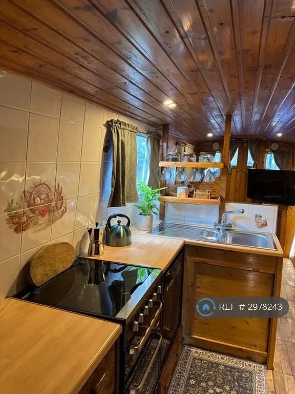 1 bedroom house boat for rent