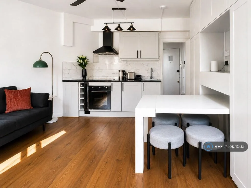 Studio flat for rent