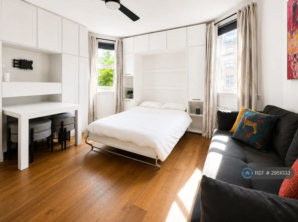 Studio flat for rent