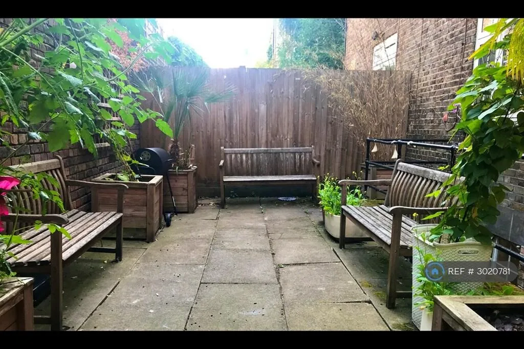 3 bedroom flat for rent