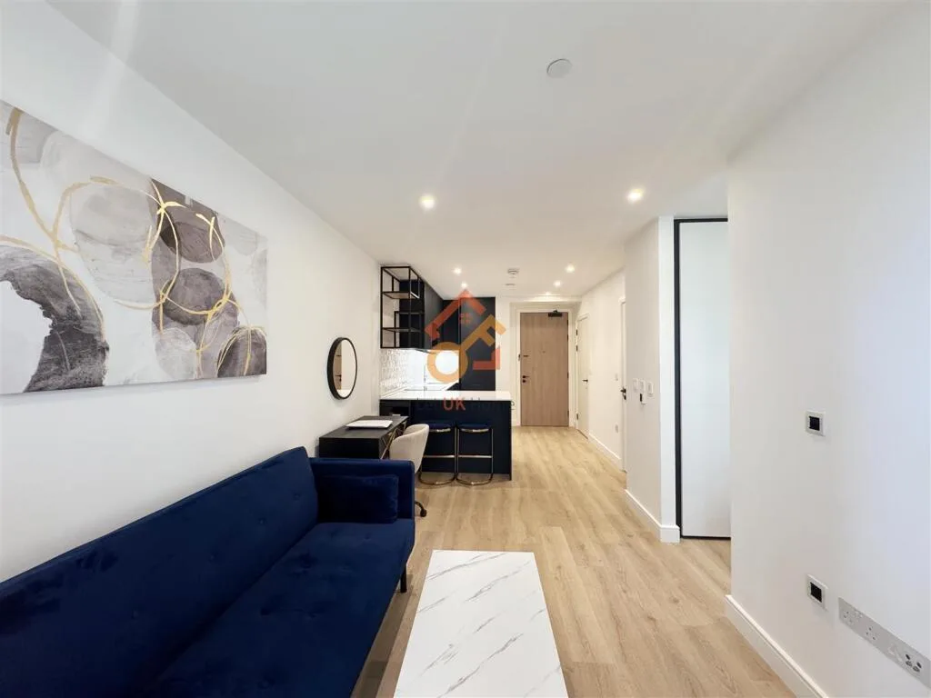 Studio flat for rent