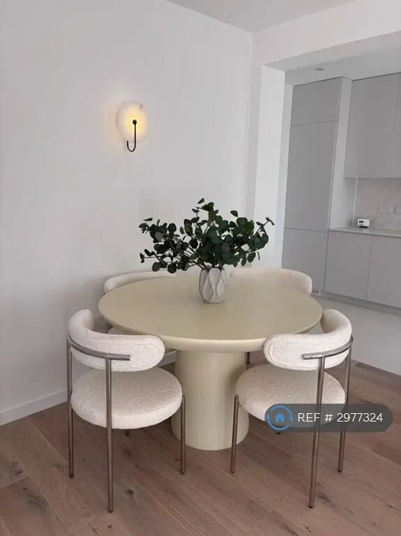 2 bedroom maisonette for rent