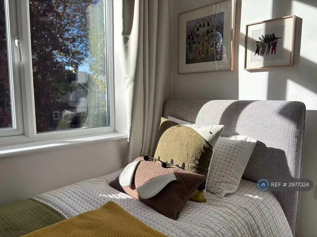 2 bedroom maisonette for rent