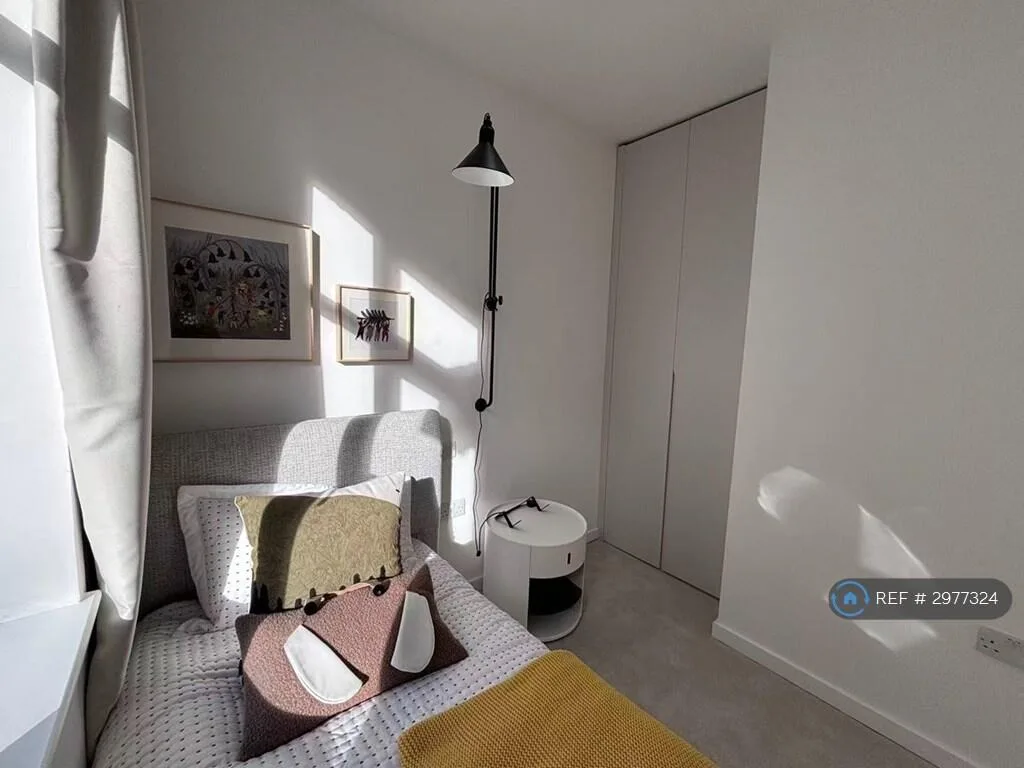 2 bedroom maisonette for rent