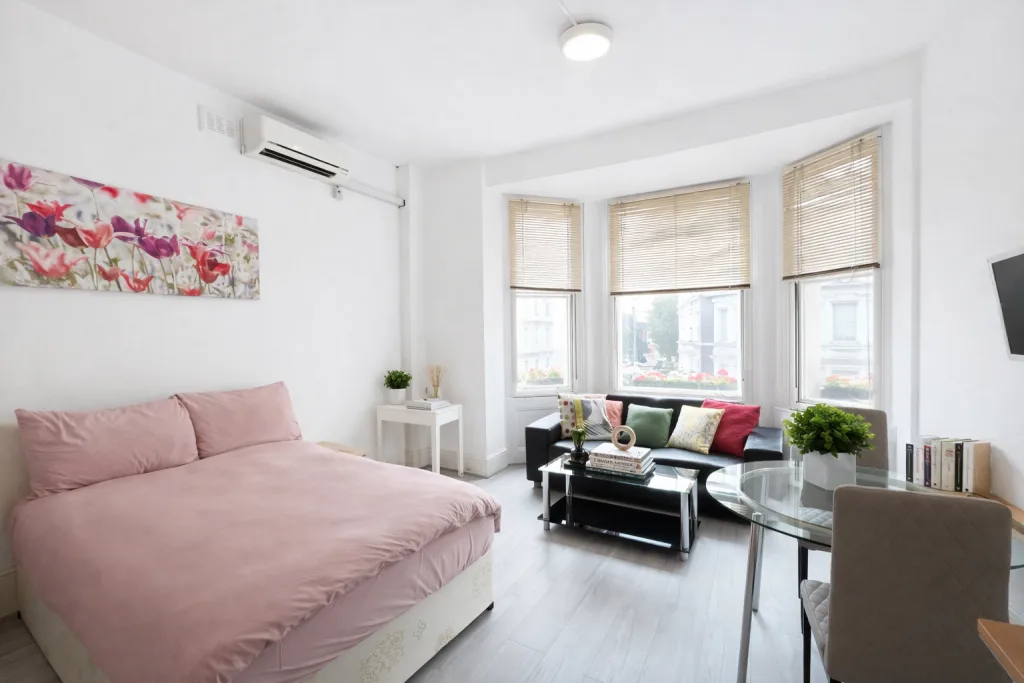 Studio flat for rent