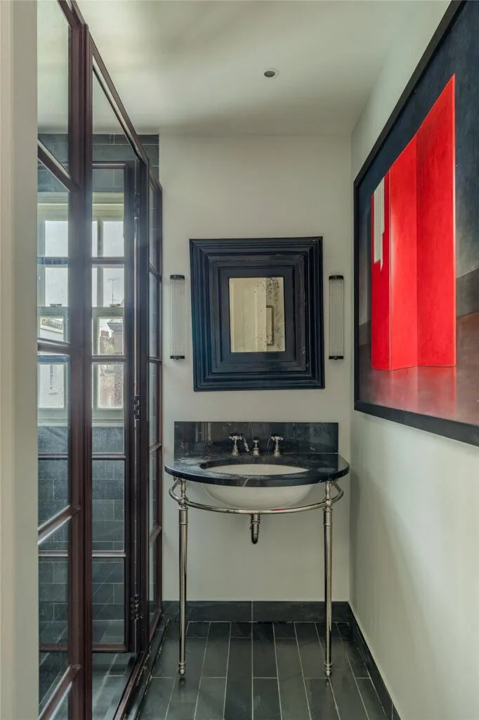 3 bedroom end of terrace house for rent