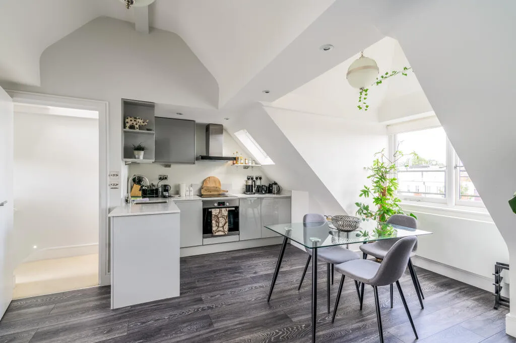 2 bedroom flat for rent