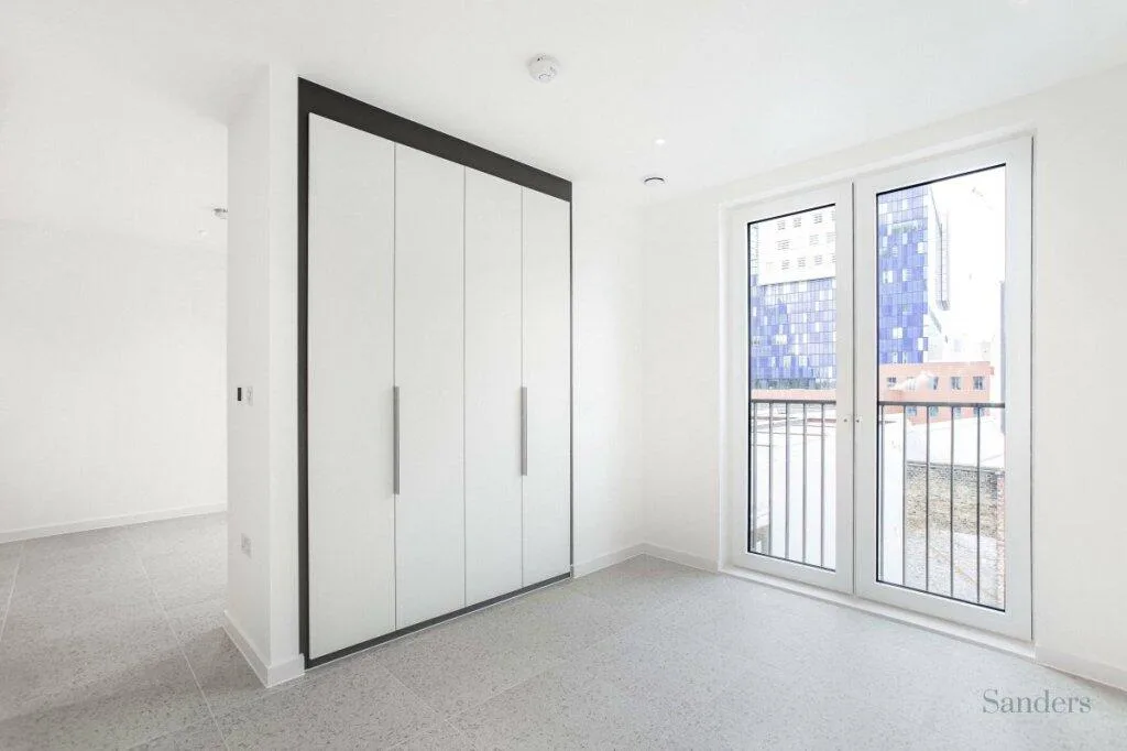Studio flat for rent