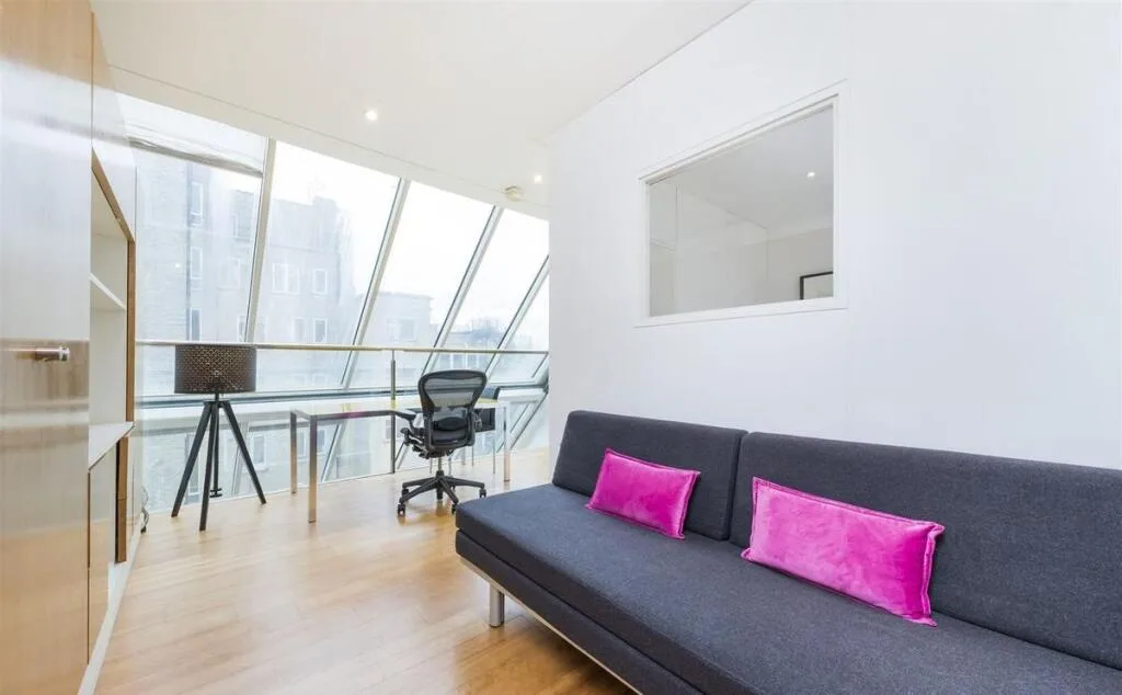 3 bedroom maisonette for rent