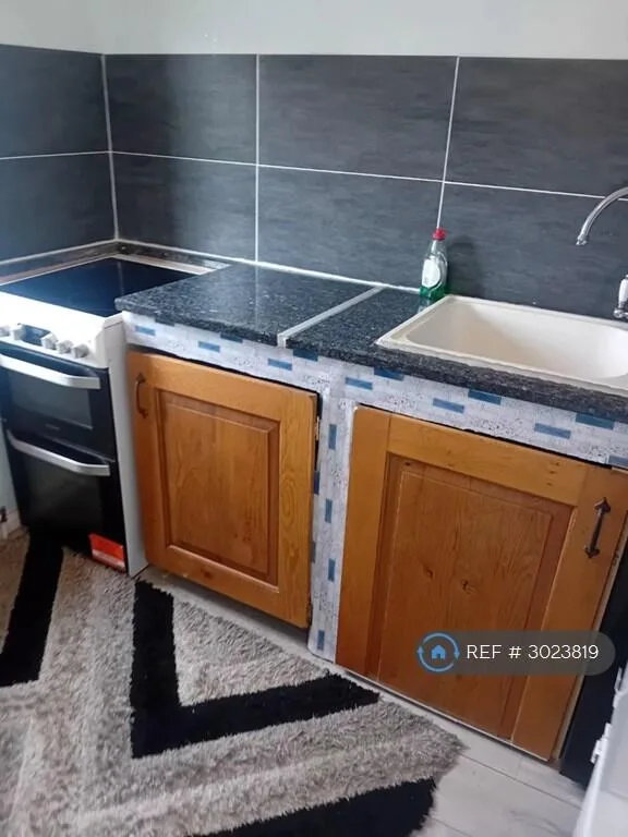 1 bedroom semi-detached house for rent