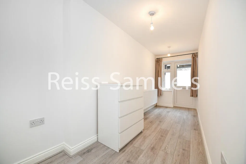 5 bedroom terraced house for rent