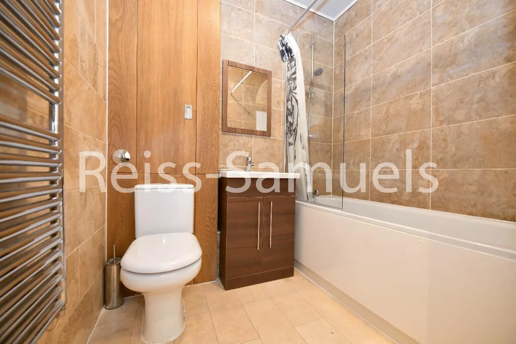 1 bedroom duplex for rent