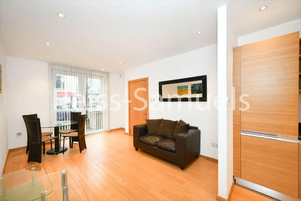 1 bedroom duplex for rent