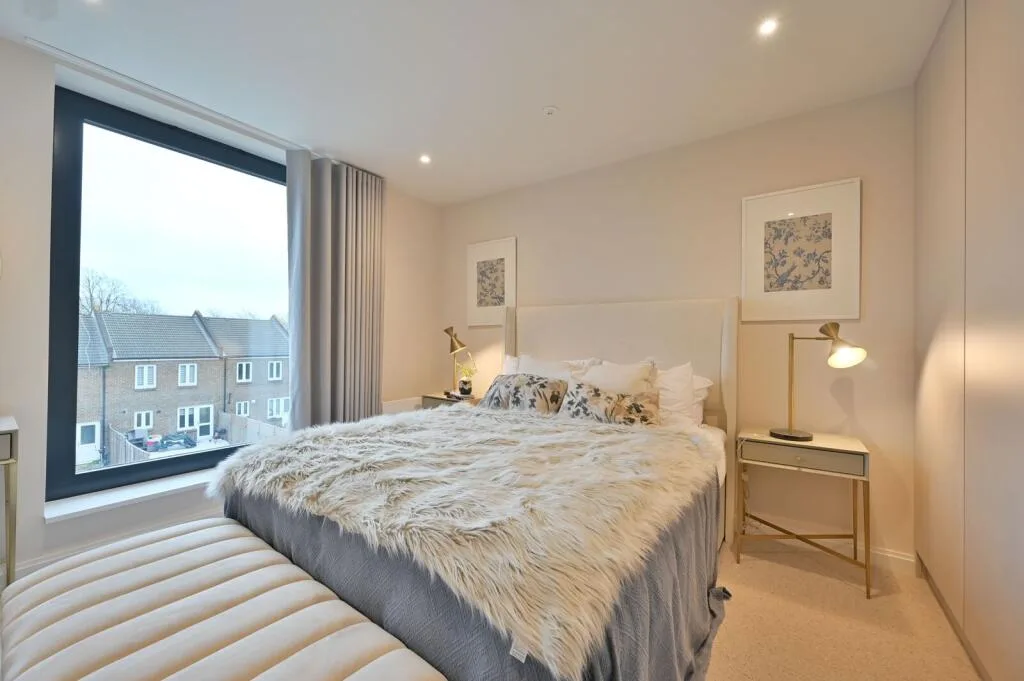 3 bedroom mews property for rent