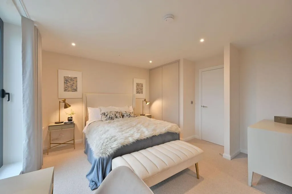 3 bedroom mews property for rent