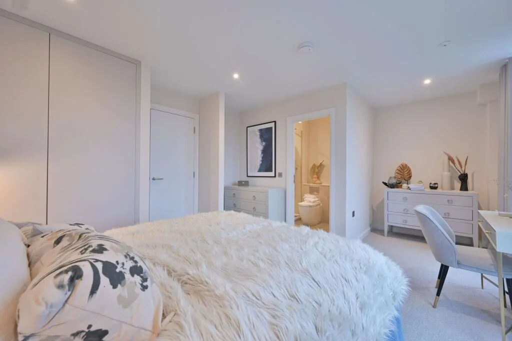 3 bedroom mews property for rent