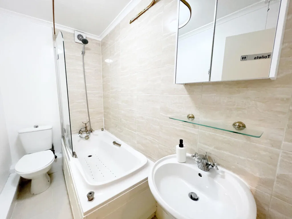 2 bedroom flat for rent