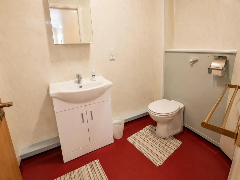 4 bedroom flat for rent