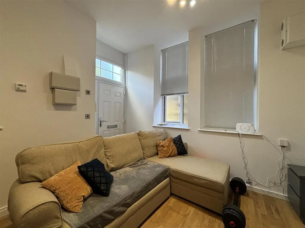 1 bedroom house for rent