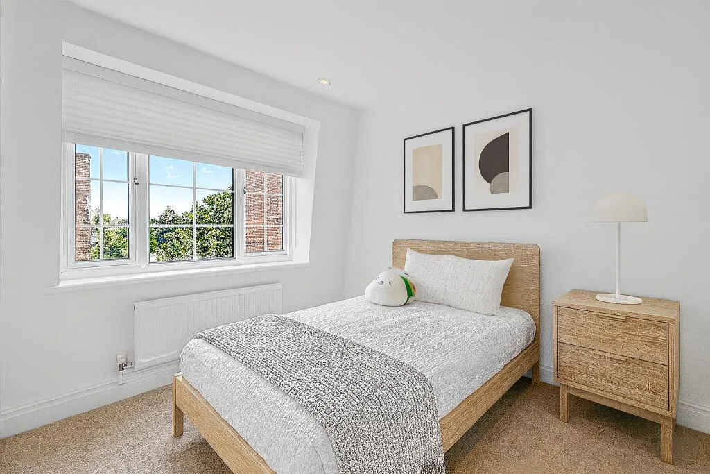 4 bedroom semi-detached house for rent