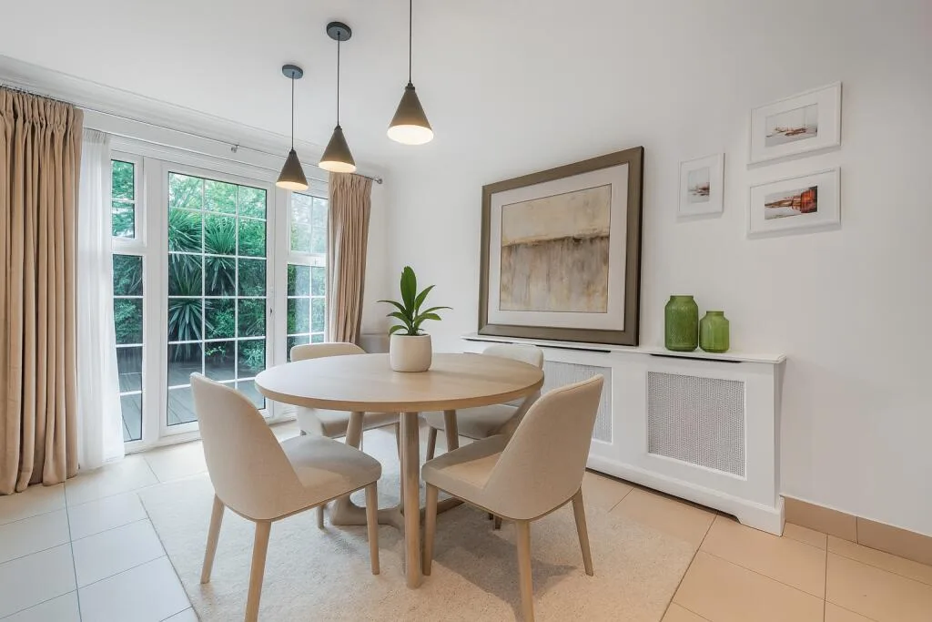 4 bedroom semi-detached house for rent