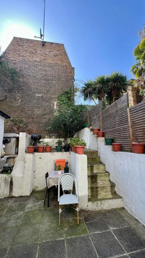 Studio flat for rent