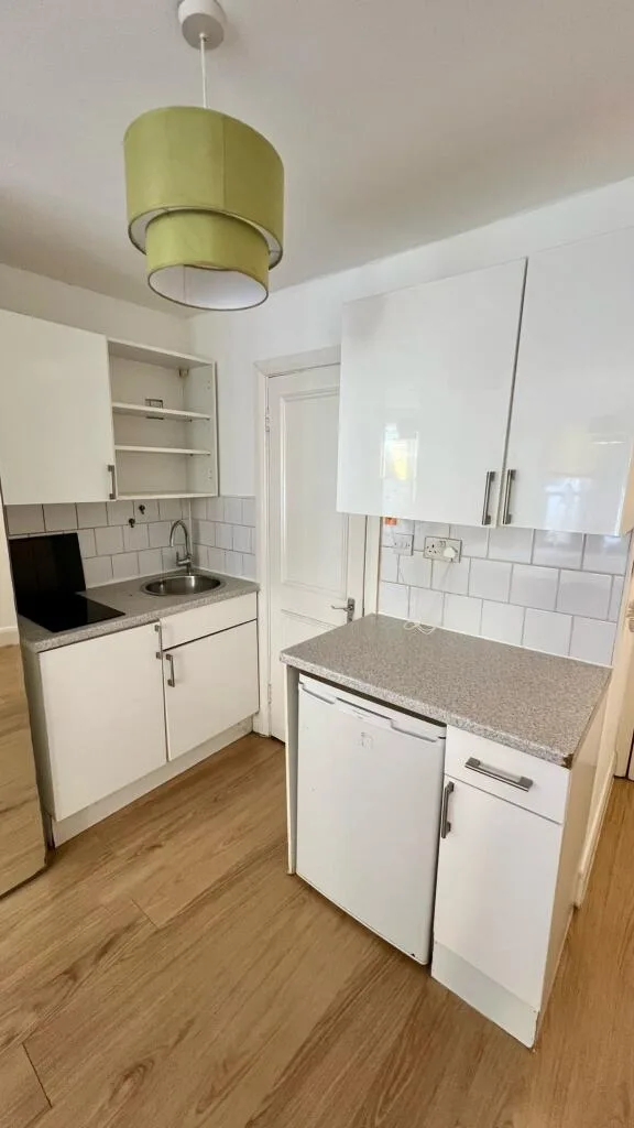 Studio flat for rent