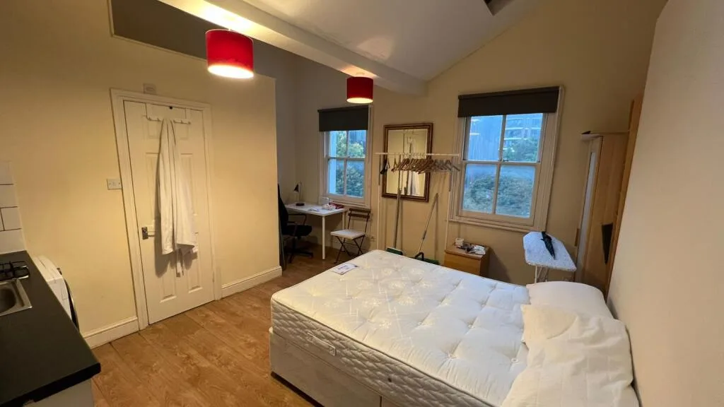 Studio flat for rent