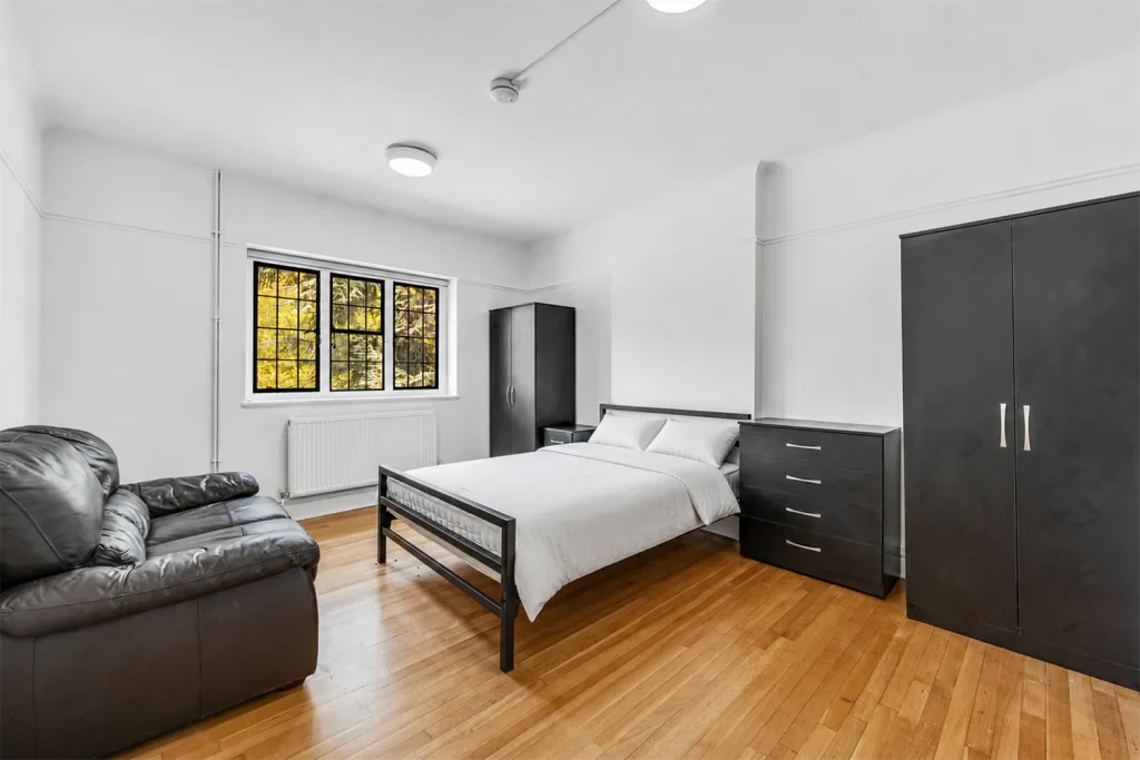 Studio flat for rent